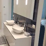Flora - Con Piscina Asso
