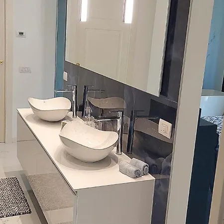 Flora - Con Piscina Asso