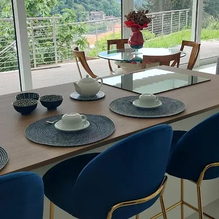 فيلة Flora - Con Piscina