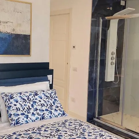 Flora - Con Piscina فيلة